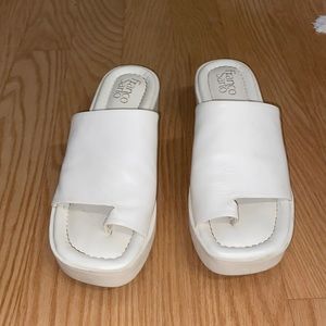 Franco Sarto white platform sandals Women’s US 9 EU 39
